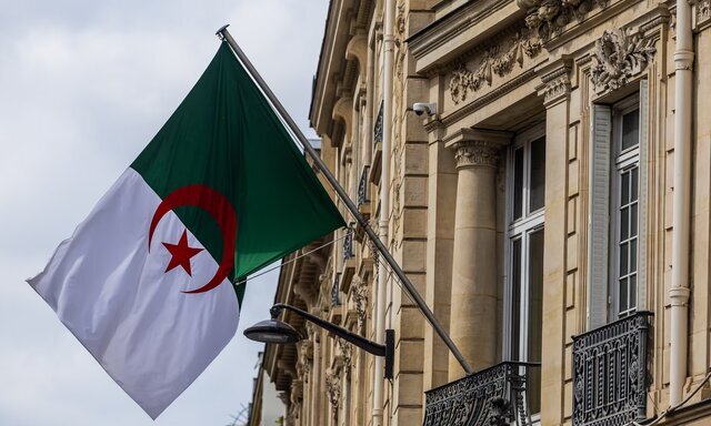 اخراج متقابل دیپلمات ها؛ روابط فرانسه و الجزایر به بن بست رسید