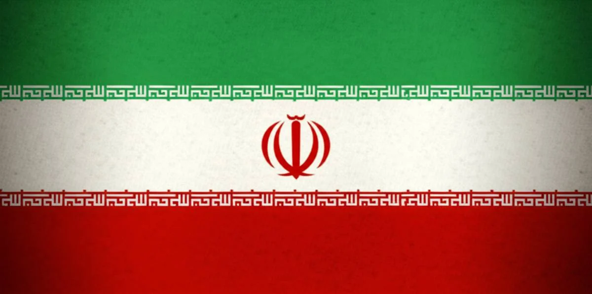 خلاصه کتاب تاریخ پرچم ایران | درفش باستان تا امروز