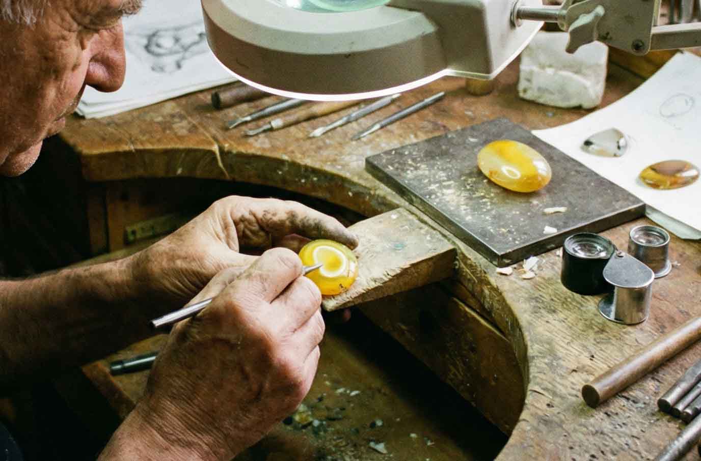 فعالسازی شرف الشمس چگونه است؟ هرآنچه باید بدانید!